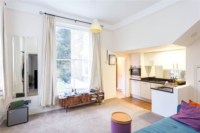 Thumbnail Flat to rent in Wallace Road, Canonbury
