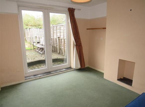 8, Oaklands Drive, Northampton photo 4