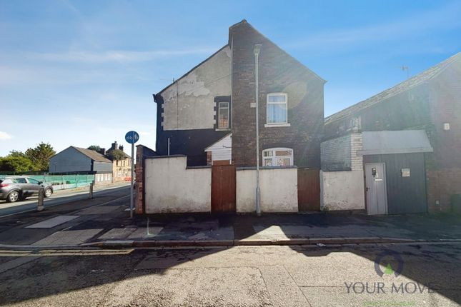 6 Bedroom Flat in ST4 3PF