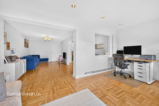 32, Britannia Road, Surbiton photo 4
