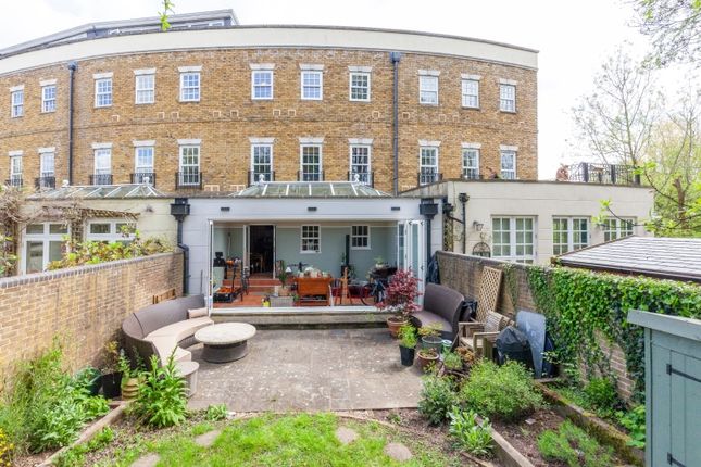 Thumbnail Town house for sale in Rutherway, Oxford