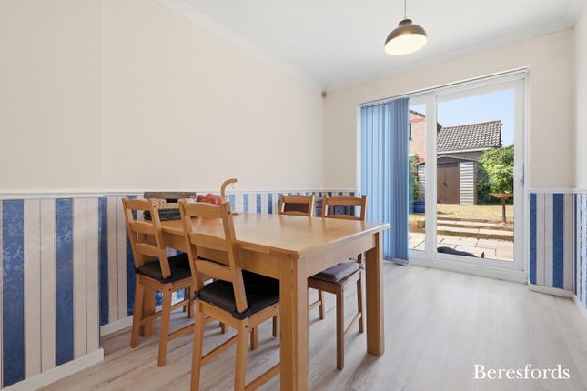 82, Golding Thoroughfare, Essex photo 4