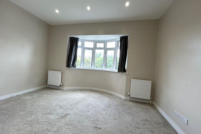 Flat to rent in Bucknell Road, Bicester