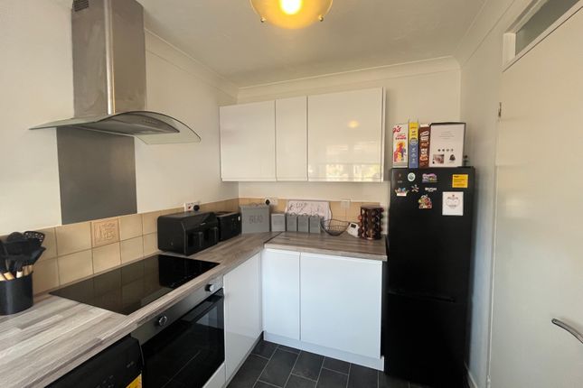 24, Fen Court, LOWESTOFT photo 5