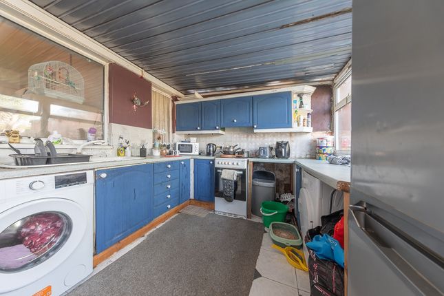 10, York Avenue, Walsall photo 4