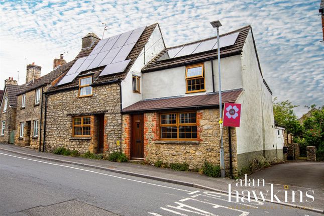 Thumbnail Cottage for sale in High Street, Purton, Swindon