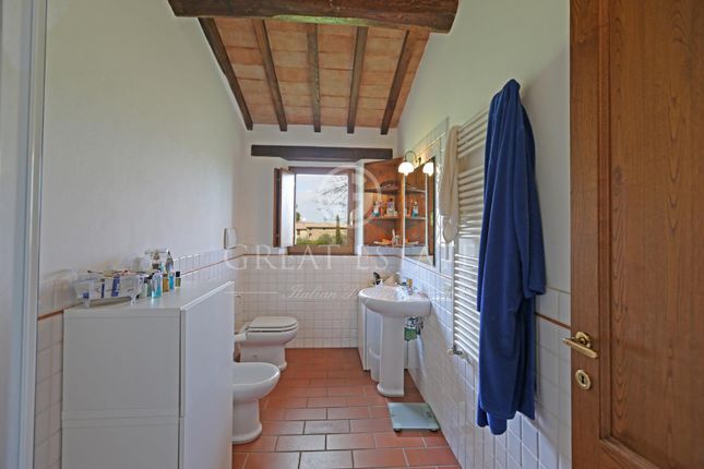 Villa for sale in San Casciano Dei Bagni, Siena, Tuscany