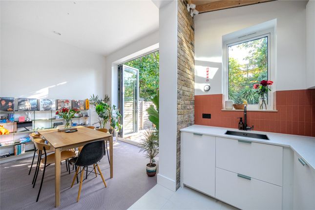28a, Birkbeck Road, London photo 4