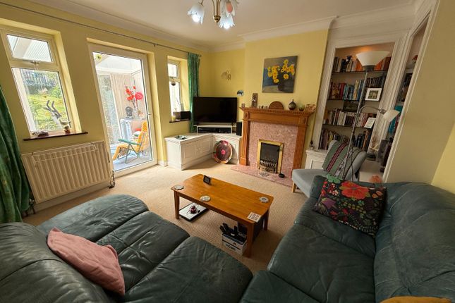210 Dunstable Road, Totternhoe, Bedfordshire photo 3