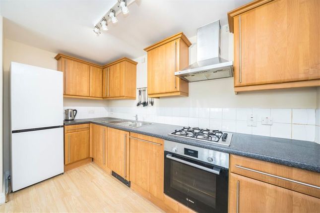 29, Vineyard Path, London photo 4