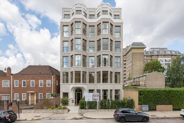 Flat for sale in 1A St Johns Wood Park, London