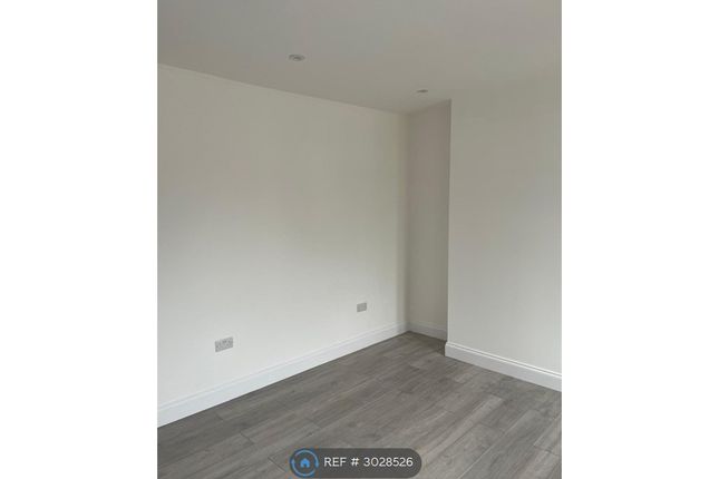 Clarence Road, Grays photo 4
