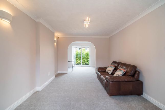 39 Colleridge Grove, Beverley photo 2