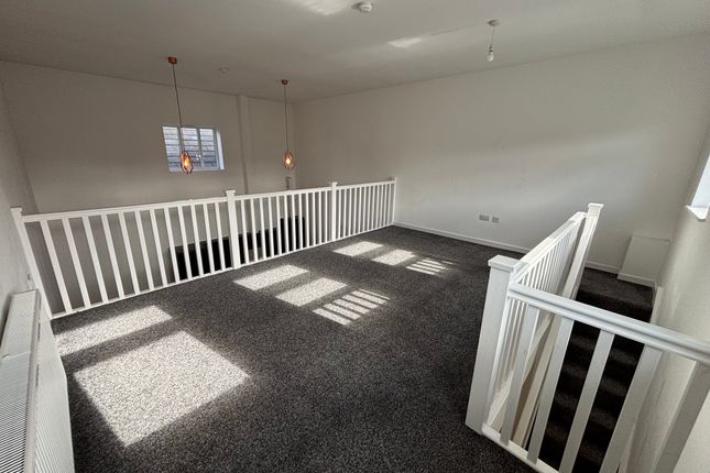 Flat 4, 152, Station Road, St. Helens photo 5