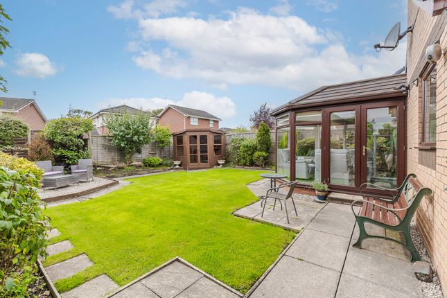 15 Hanbury Close, Crewe photo 4
