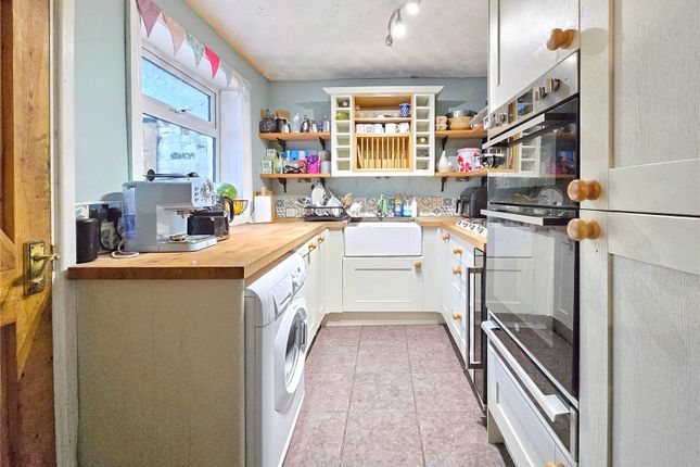 251, Blackburn Road, Rossendale photo 2