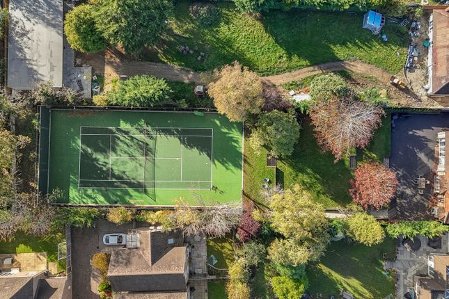 16 Ruden Way, Epsom, Surrey photo 4