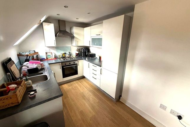 60, Walter Mead Close, Essex photo 4