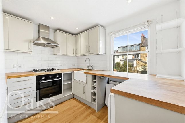 Flat 2, 36, Perran Road, London photo 4