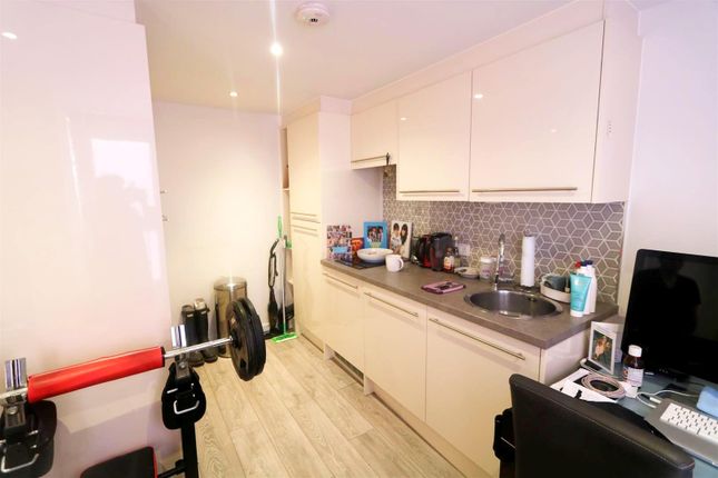 Studio to rent in Flat 14 Printwork Apartments, 819 London Road, North Cheam