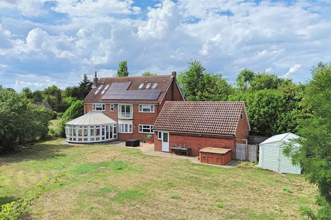 7, Witham Road, Black Notley photo 4