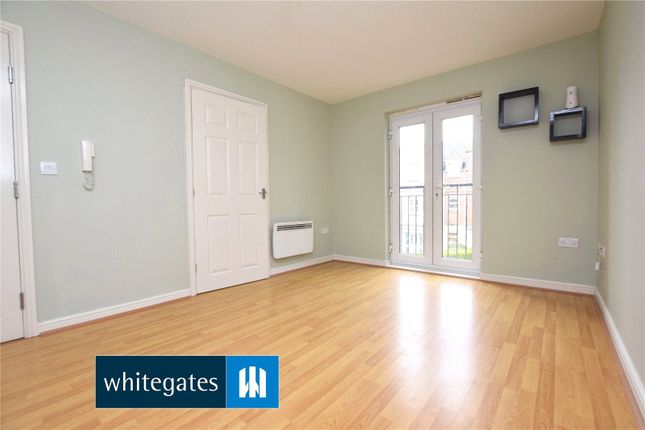 31, Whitehall Green, West Yorkshire photo 3