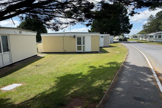 Chalet 212, Carmarthen Bay Holiday Village, Kidwelly photo 4