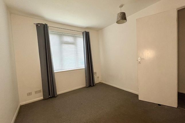 31, Taylor Close, Orpington photo 4