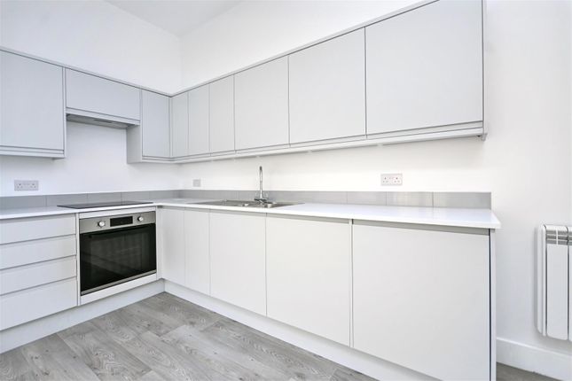 Flat 1, 22-24, Susans Road, Eastbourne photo 4