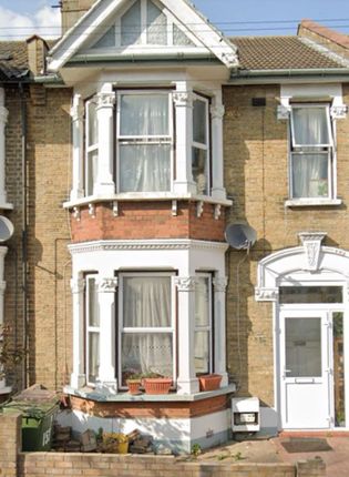 Thumbnail Terraced house to rent in Clements Road, London