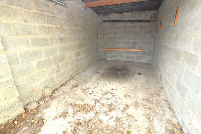 Garage 17,, Drake Gardens, Devon photo 2