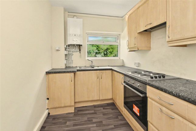 5, Grove Court, Leeds photo 3