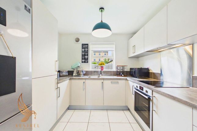 6, Robinsons Court, Pontefract photo 3