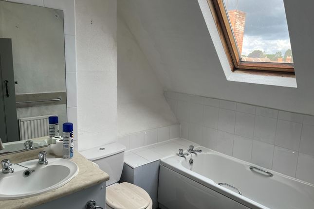 57a, High Street, Alcester photo 4