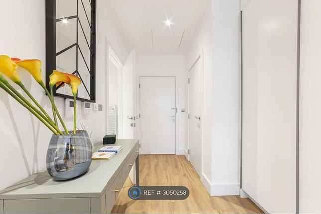 Westgate House, Flat West Gate, London photo 2