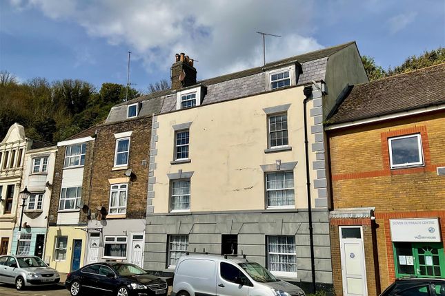 Flat for sale in Snargate Street, Dover