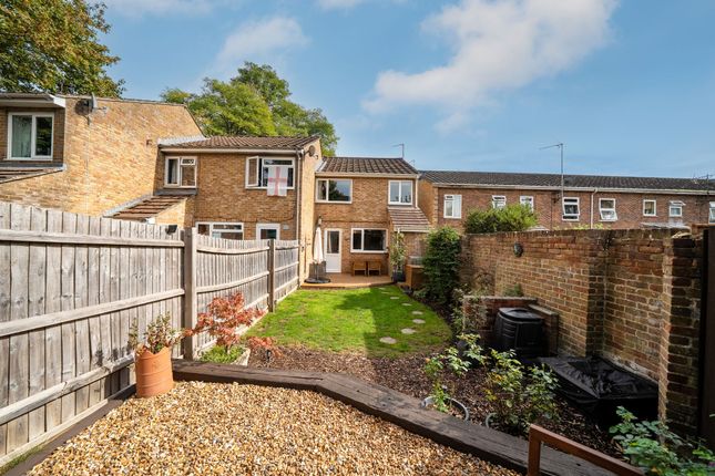 124 Camelot Close, Andover photo 4