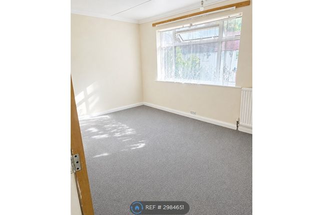 Stiven Crescent, Harrow photo 2