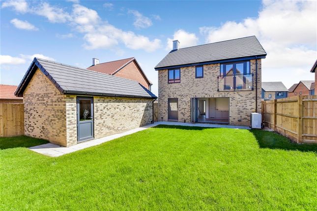 Dogwood Close, Faversham photo 4
