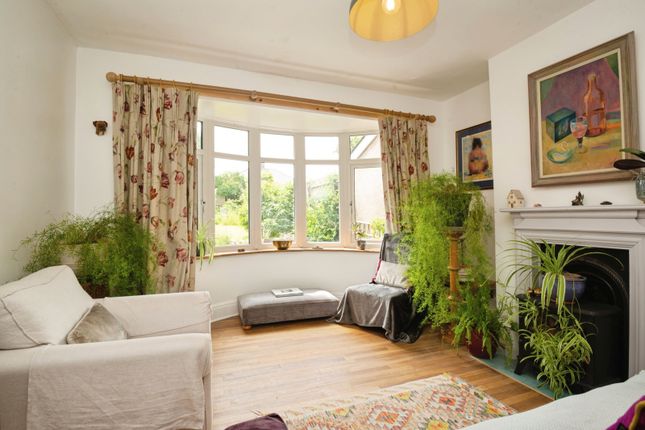 17, Badminton Road, Newport photo 3