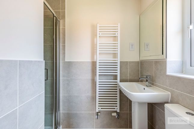 En-Suite Bathroom