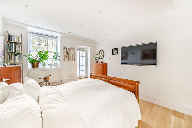 Rutland Gate, Knightsbridge photo 2
