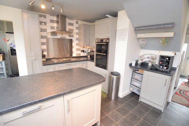 2, Balmoral Drive, Market Drayton photo 4