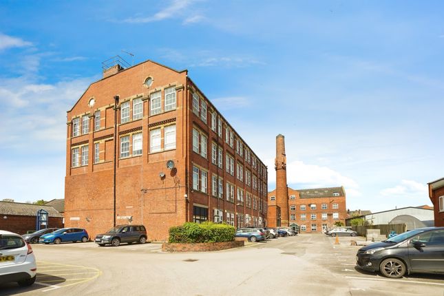 Flat for sale in Commercial Street, Morley, Leeds