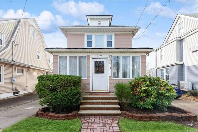 Thumbnail Property for sale in 70 Holland Avenue, Floral Park, New York, 11001, United States Of America