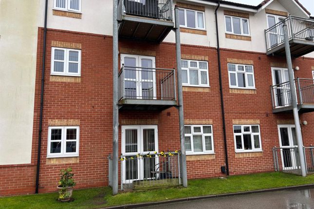 2-bed flat on 62, Birch Tree Drive, Hull, £120,000