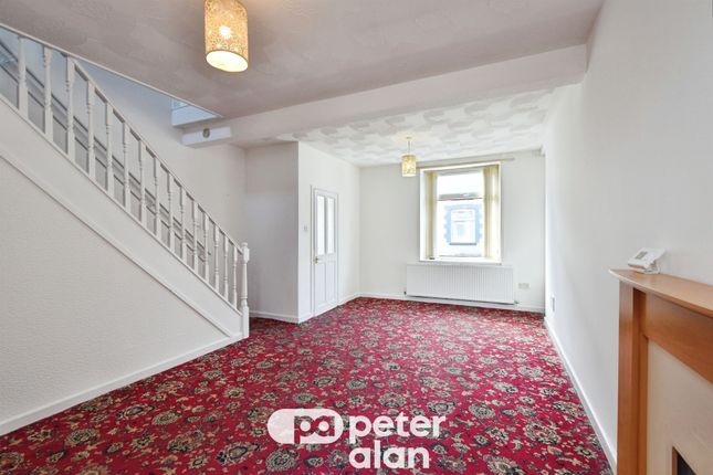 77, Avondale Street, MOUNTAIN ASH photo 3