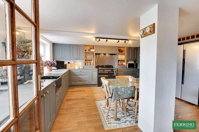 Riverside Cottage, (4 Double Bedrooms), Blakeney photo 4
