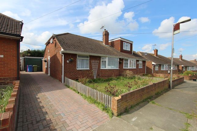 Thumbnail Bungalow to rent in Windmill Road, Sittingbourne