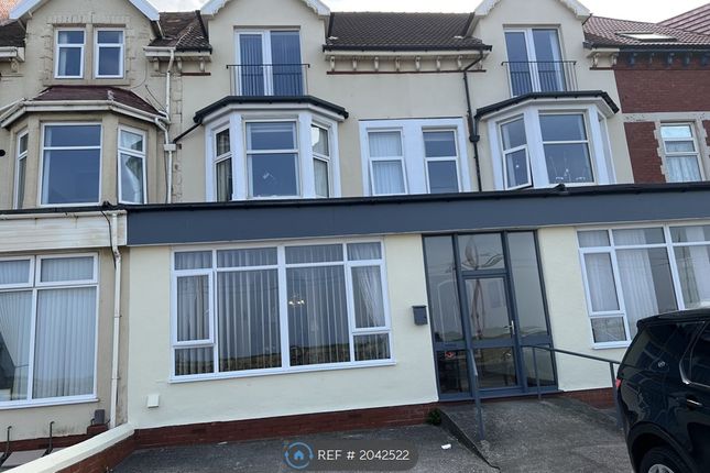 Thumbnail Flat to rent in Queens Promenade, Blackpool